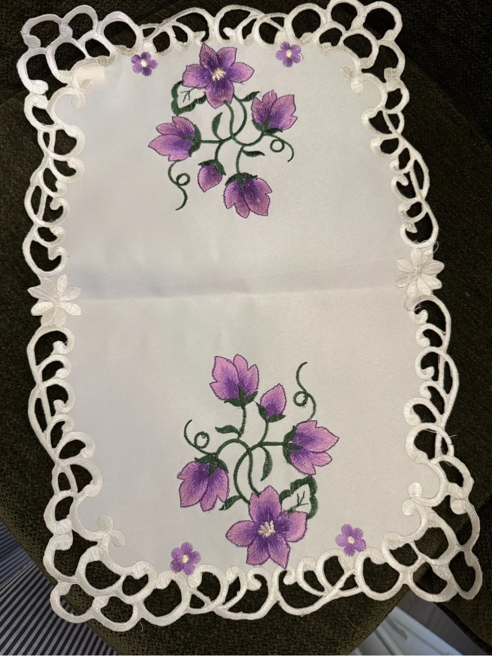 Set of 4 Embroidered Floral Placemats Purple Flowers White Cutwork Lace